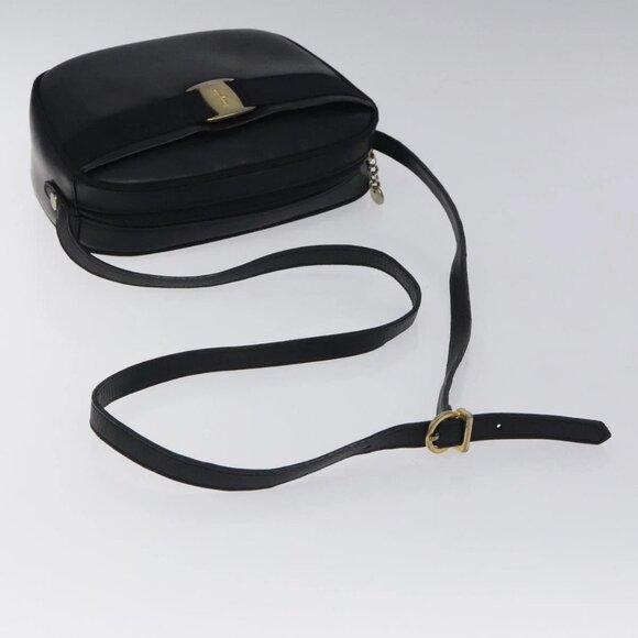 Salvatore Ferragamo Vala Shoulder Bag Leather Navy Gold Auth - Picture 8 of 16